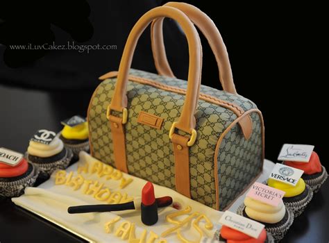 gucci bag cake tutorial|Gucci birthday cake decorating ideas.